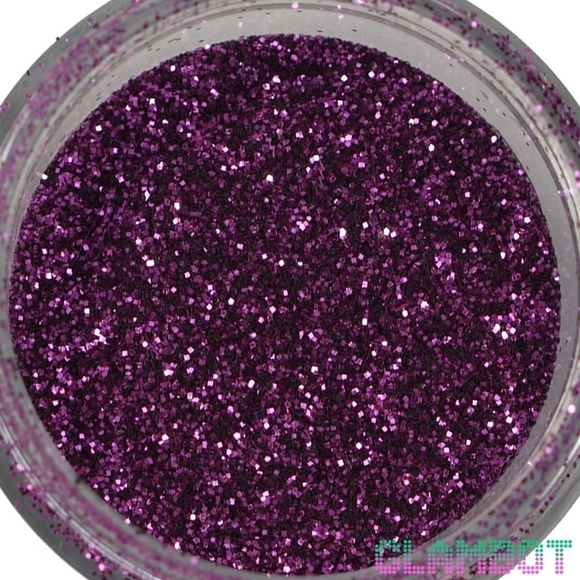 MAC Cosmetics Fuchsia Glitter - Picture 2 of 6
